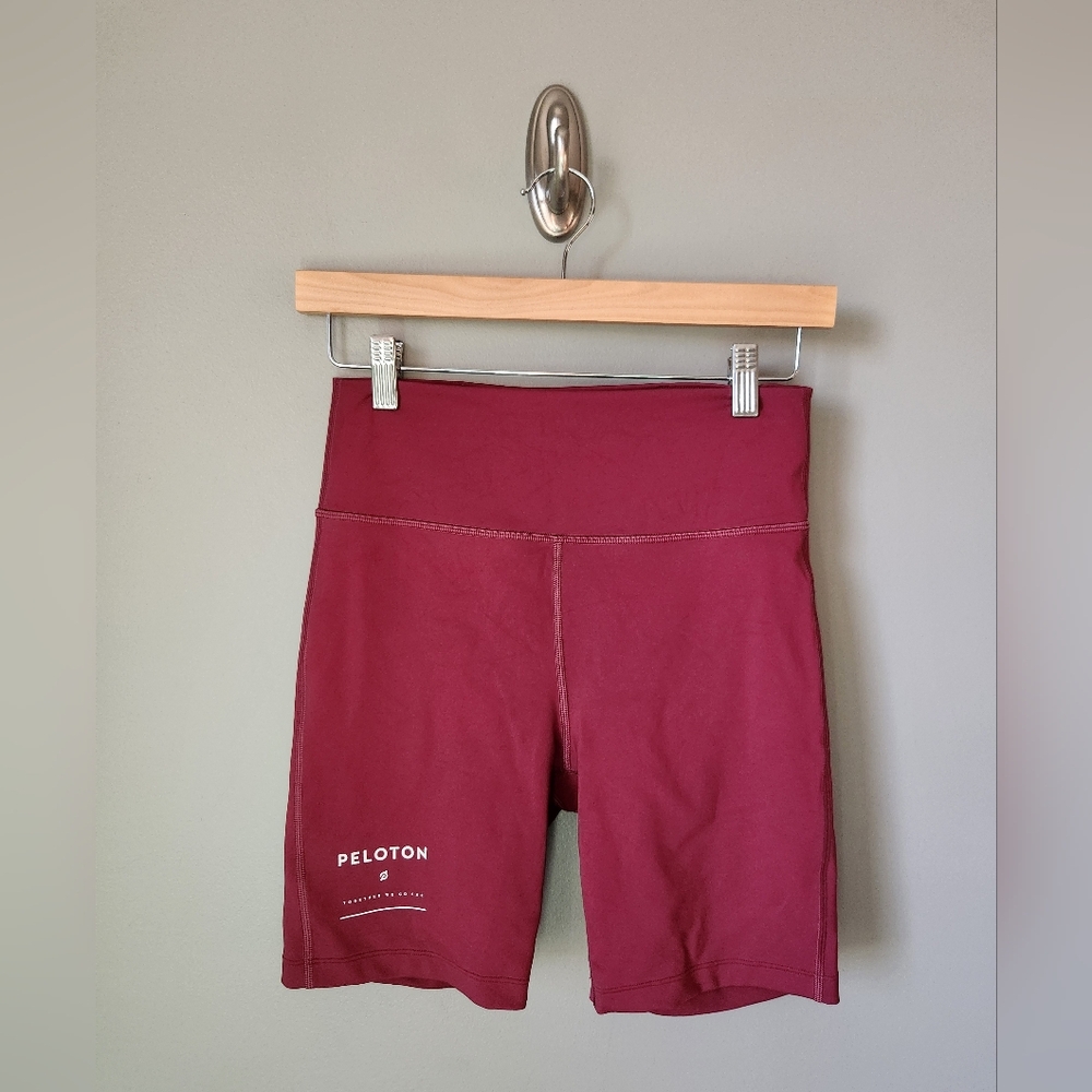 Peloton Move Mission 7" Bike Shorts Red Women's Size Medium
